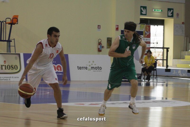 110919 basket 169_tn.jpg